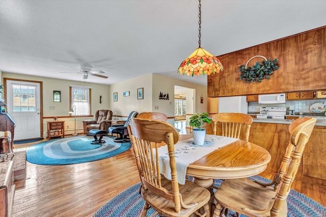 117 Elijah Childs Ln, Barnstable, MA 02632