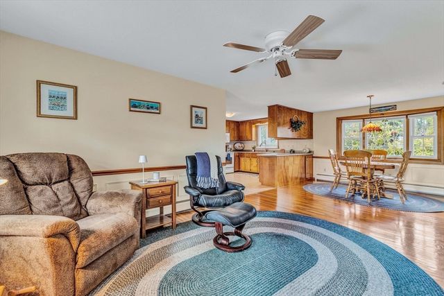 117 Elijah Childs Ln, Barnstable, MA 02632