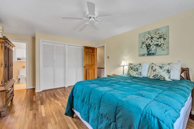 117 Elijah Childs Ln, Barnstable, MA 02632