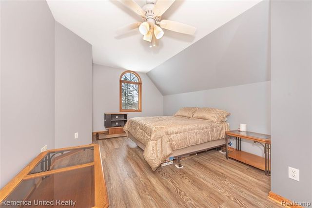 1491 Division Drive, Hartland, MI 48353