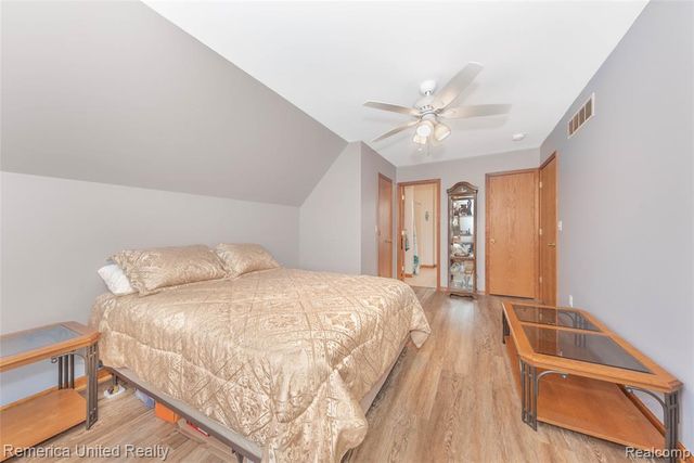 1491 Division Drive, Hartland, MI 48353