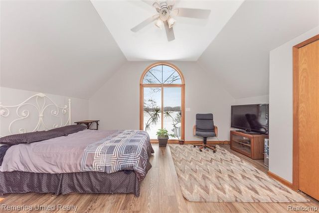 1491 Division Drive, Hartland, MI 48353