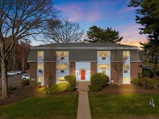 39 Will Drive 16, Canton, MA 02021