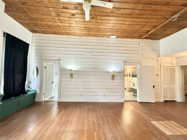 505 S Grand Avenue, Gainesville, TX 76240