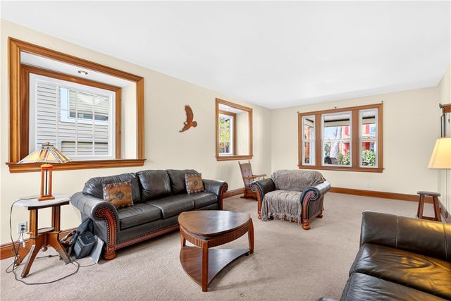 358 Iroquois Place, Beaver, PA 15009