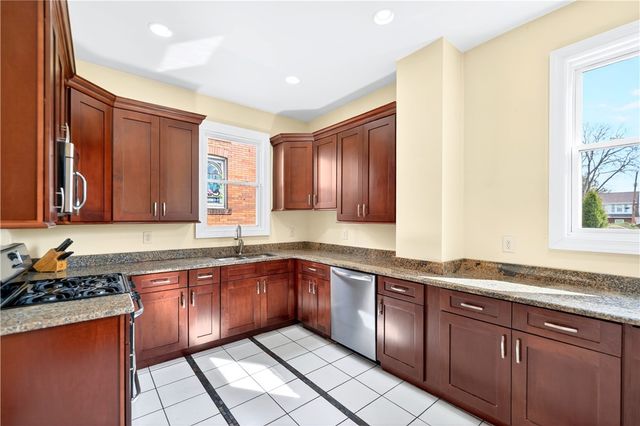 358 Iroquois Place, Beaver, PA 15009