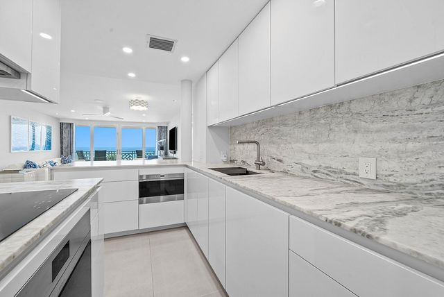 1225 S Ocean Boulevard 404, Delray Beach, FL 33483