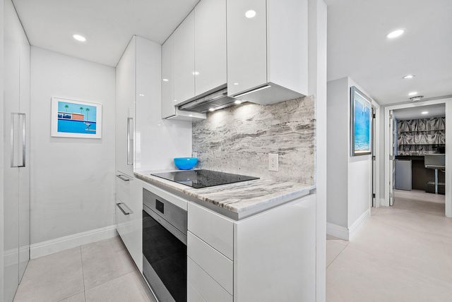 1225 S Ocean Boulevard 404, Delray Beach, FL 33483