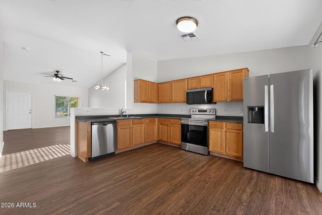 69 E CORAL BEAN Drive, San Tan Valley, AZ 85143 — photo 5