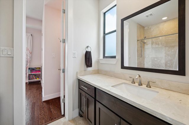 4205 Koehler Street A, Houston, TX 77007