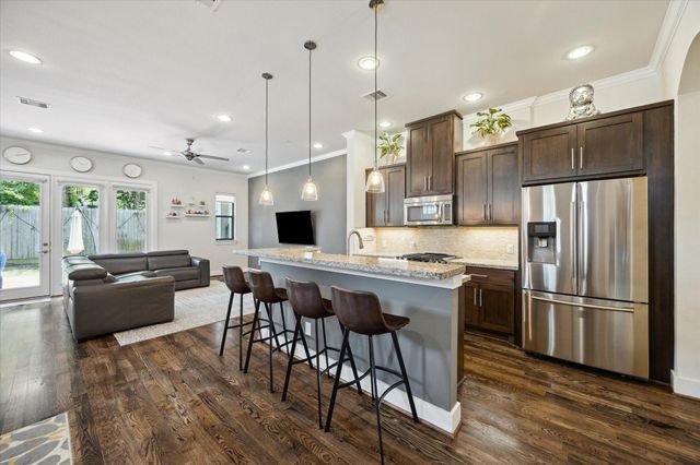 4205 Koehler Street A, Houston, TX 77007