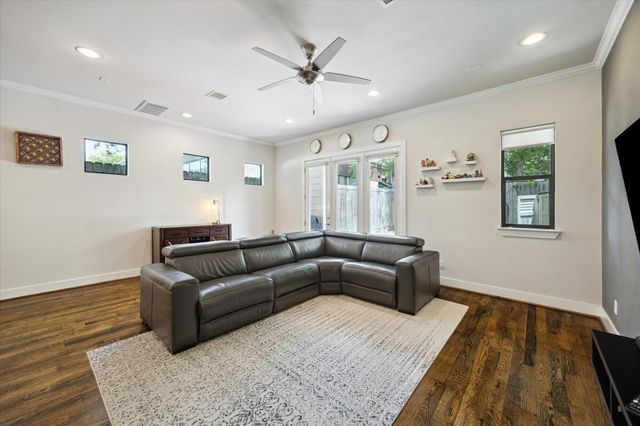 4205 Koehler Street A, Houston, TX 77007