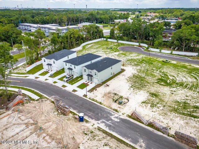 844 HARTSHILL Place, Jacksonville, FL 32218