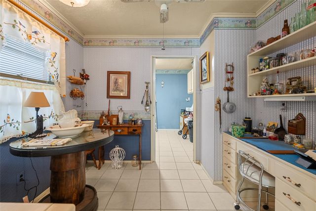 1904 Amy Drive, Baytown, TX 77520