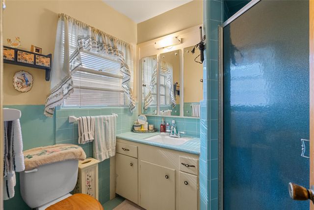 1904 Amy Drive, Baytown, TX 77520