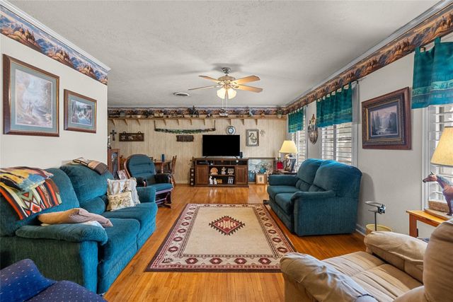 1904 Amy Drive, Baytown, TX 77520