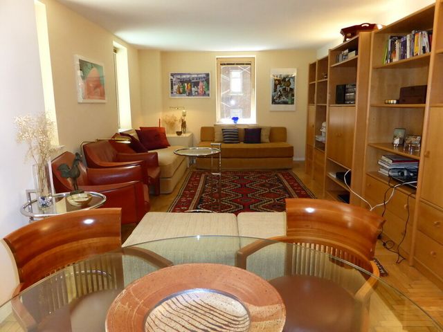 106 Central Park S Apt 4J, New York City, NY 10019