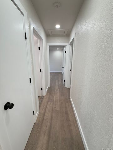 1114 Halliday, San Antonio, TX 78210