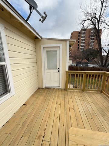 1114 Halliday, San Antonio, TX 78210