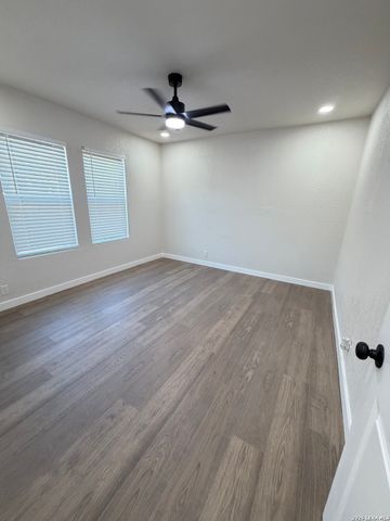 1114 Halliday, San Antonio, TX 78210