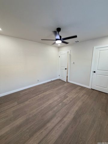 1114 Halliday, San Antonio, TX 78210