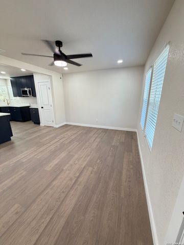 1114 Halliday, San Antonio, TX 78210