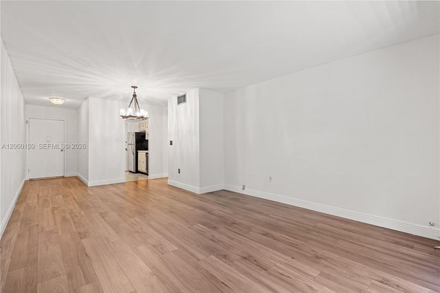 15888 SW 95th Ave 317, Miami, FL 33157