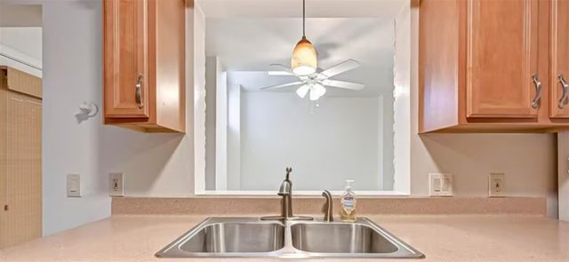 6315 Crab Orchard Road 9, Houston, TX 77057