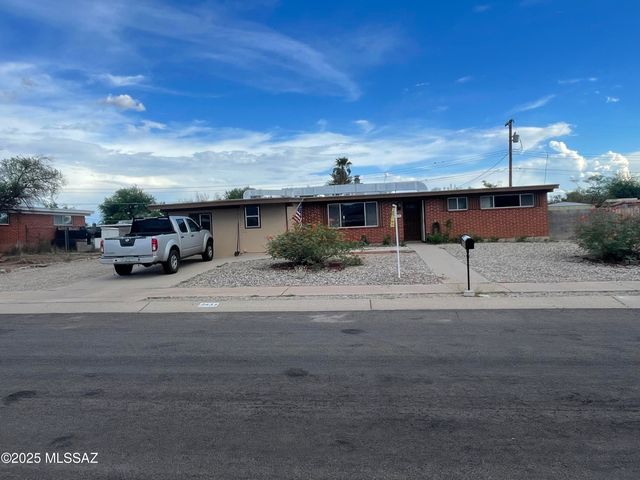 7434 E 24th Street, Tucson, AZ 85710