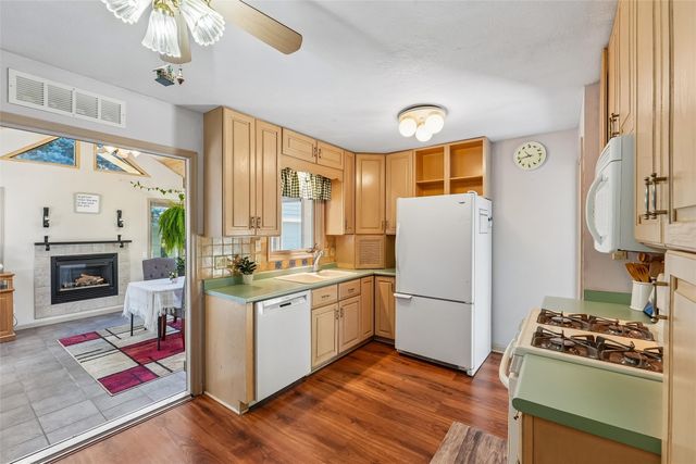 2313 E 25th Street, Des Moines, IA 50317