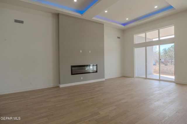 5660 RIO BONITO Circle, El Paso, TX 79932