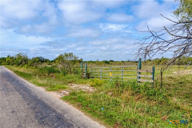 296 Thompson Road, Dale, TX 78616