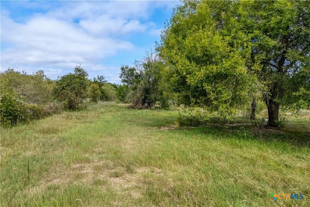 296 Thompson Road, Dale, TX 78616
