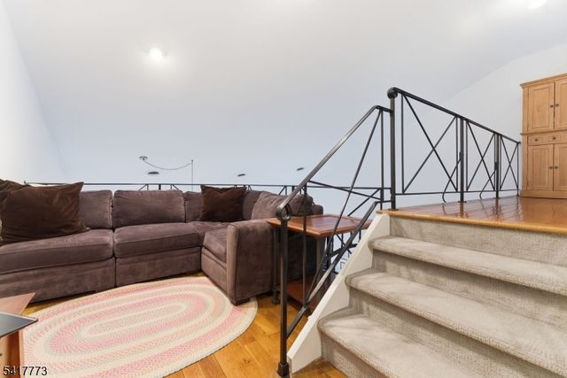 361 Claremont Ave 11, Montclair Twp., NJ 07042