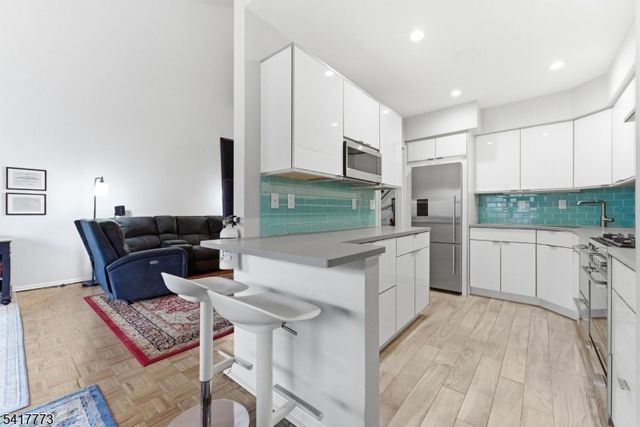 361 Claremont Ave 11, Montclair Twp., NJ 07042