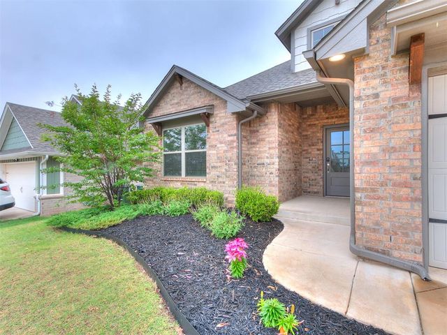8400 Rainier Street, Edmond, OK 73034
