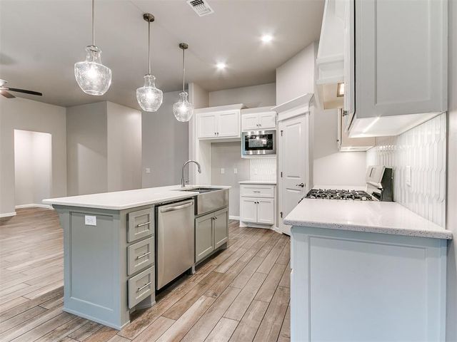 8400 Rainier Street, Edmond, OK 73034