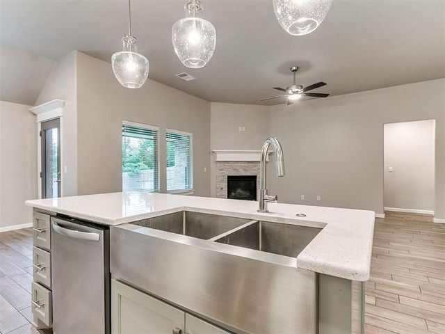 8400 Rainier Street, Edmond, OK 73034