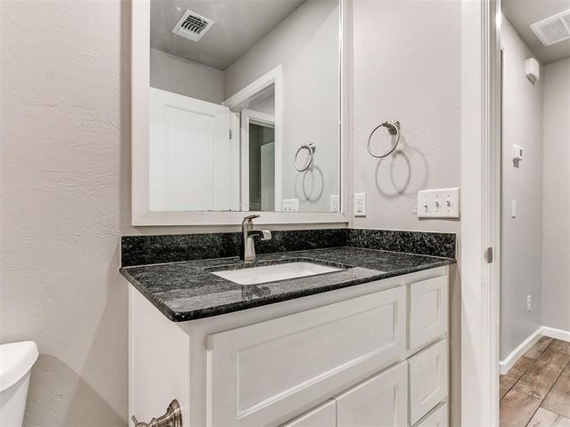 8400 Rainier Street, Edmond, OK 73034