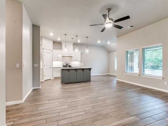 8400 Rainier Street, Edmond, OK 73034