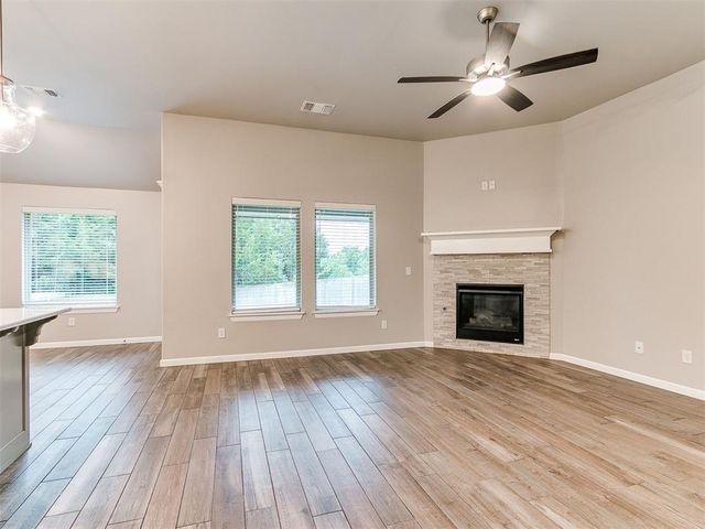 8400 Rainier Street, Edmond, OK 73034
