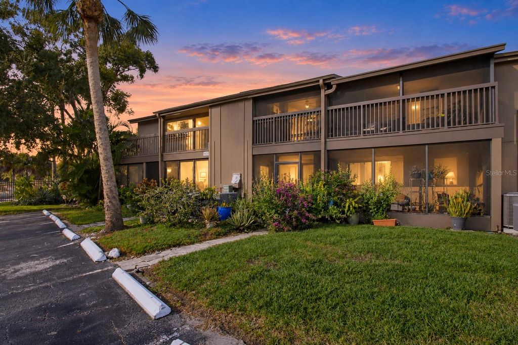 6346 NEWTOWN CIRCLE 46B4, Tampa, FL 33615