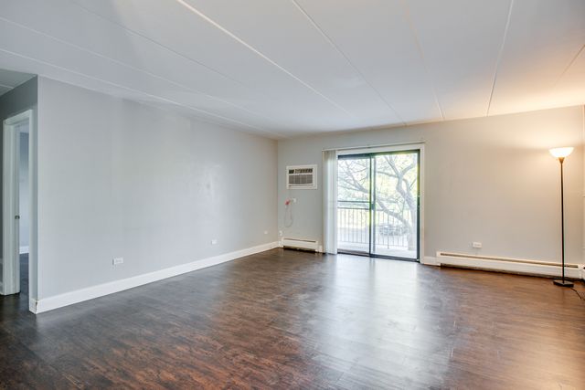 218 E Bailey Road F, Naperville, IL 60565