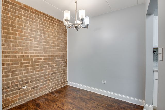 218 E Bailey Road F, Naperville, IL 60565