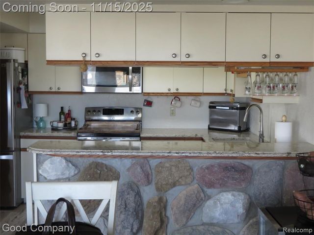 3129 Midshipman, Au Gres, MI 48703