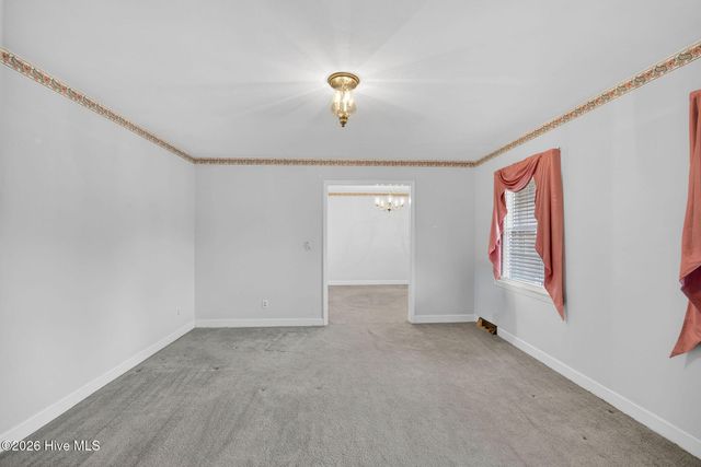 3933 Sweetbriar Road, Wilmington, NC 28403