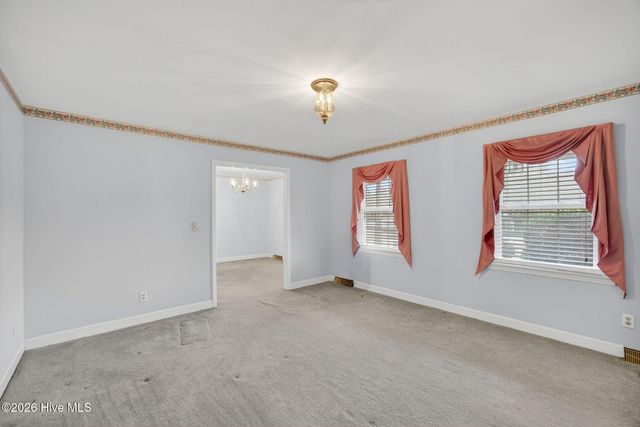 3933 Sweetbriar Road, Wilmington, NC 28403