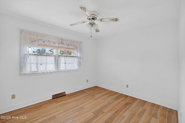 3933 Sweetbriar Road, Wilmington, NC 28403