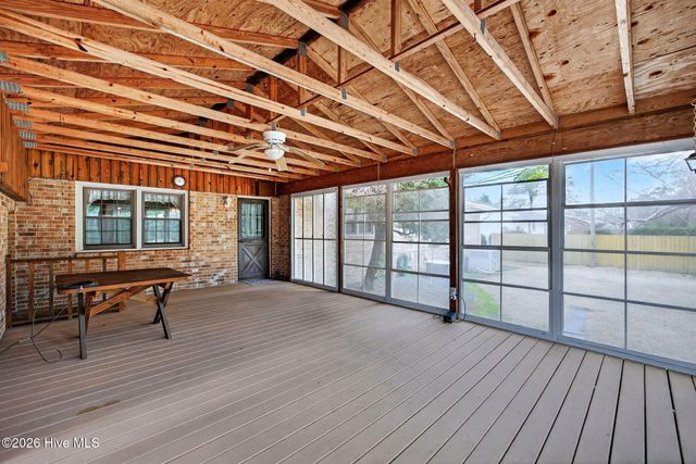 3933 Sweetbriar Road, Wilmington, NC 28403