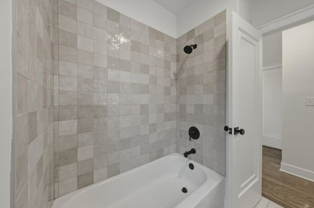 1929 S 3rd Avenue, Maywood, IL 60153